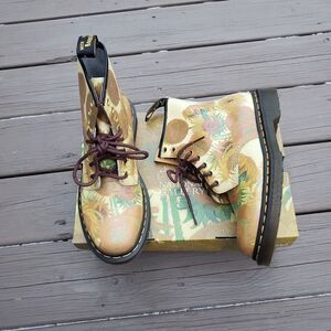 Dr. Martens 1460 TNG Vincent Van Gogh Sunflower National Gallery Boots Woman's 8